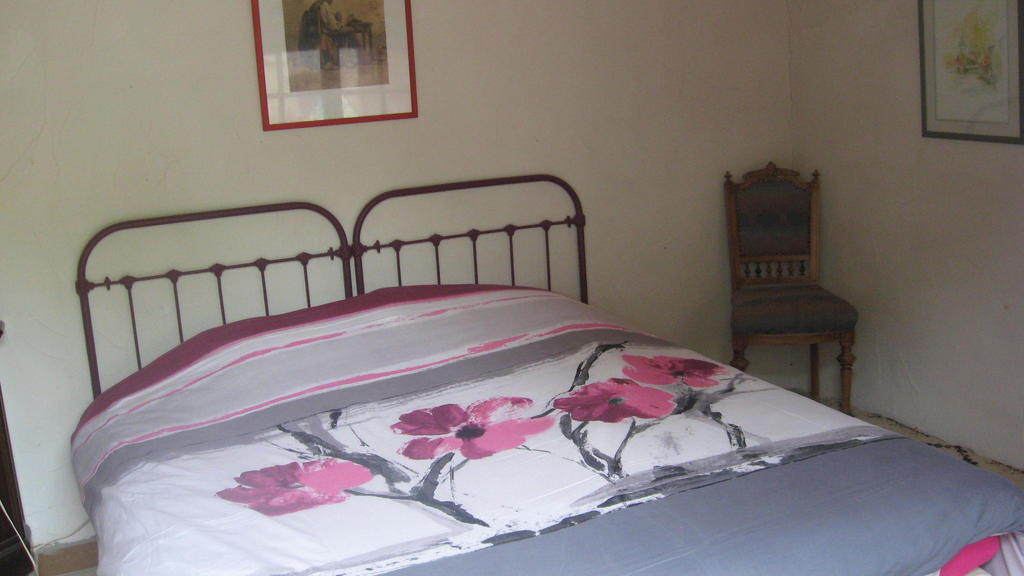 Chambre D'Hotes Oeuil De Bouc Madiran Rum bild